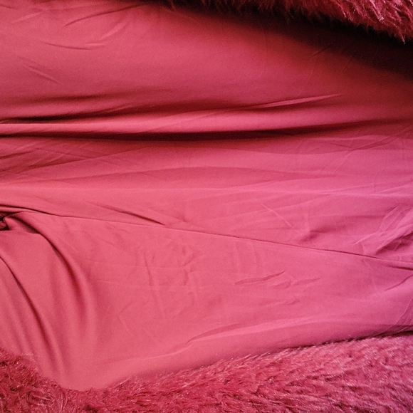 (3 for $25)Love Tree Medium Burgundy shag sherpa jacket - Picture 7 of 8